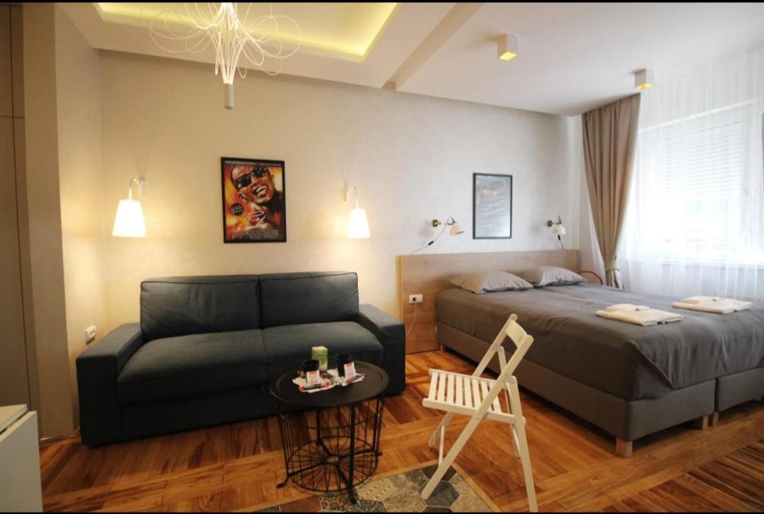 Apartman Donner Centar 수보티차 외부 사진